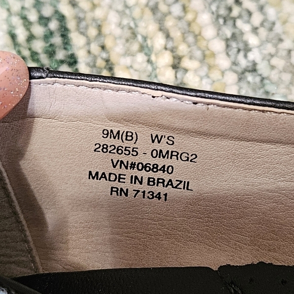 #043 L.L.BEAN- Red/Black Houndstooth Print - Size: 8M - Picture 8 of 8